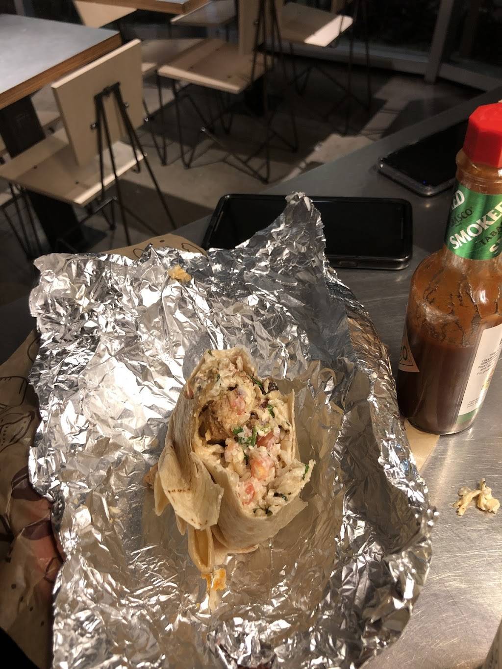 Chipotle Mexican Grill | restaurant | 9010 E Talking Stick Way, Scottsdale, AZ 85250, USA | 4802705370 OR +1 480-270-5370