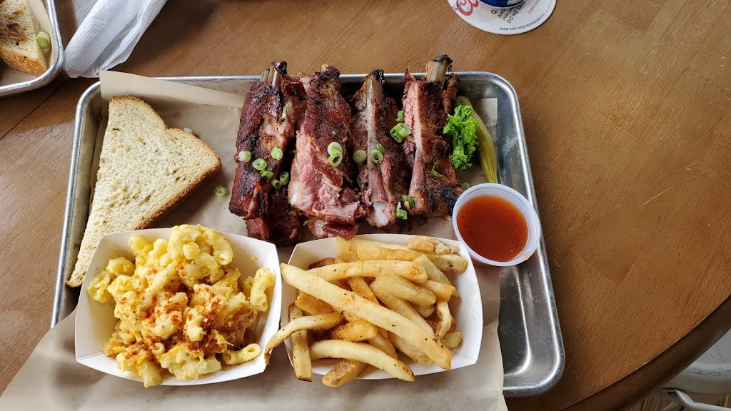 Gracious Pig Smokehouse | restaurant | 12 Ocean Blvd S, Surfside Beach, SC 29575, USA | 8439452017 OR +1 843-945-2017