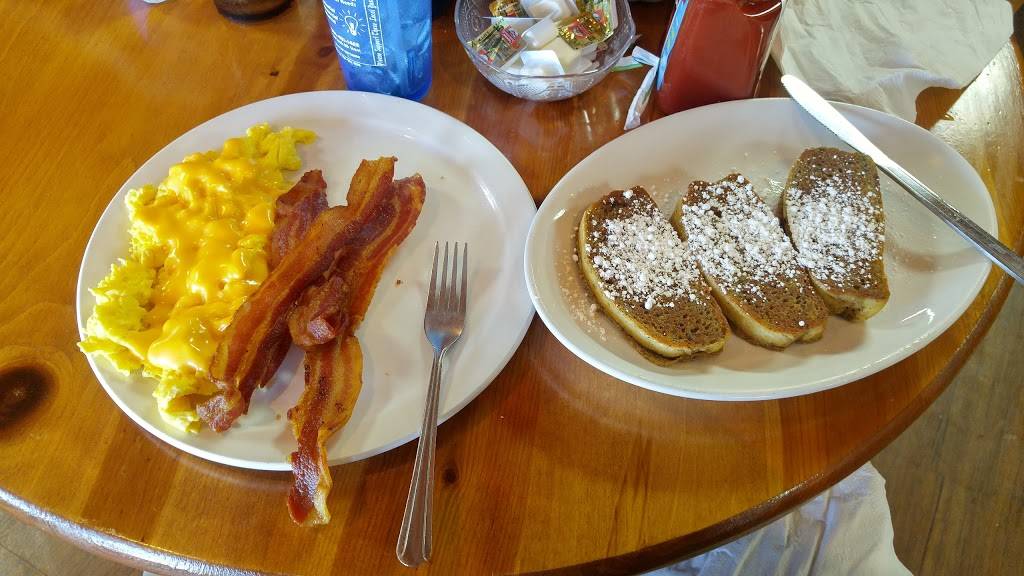 Ms. Carolyns Restaurant | restaurant | 2120 Sadler Rd, Fernandina Beach, FL 32034, USA | 9042616277 OR +1 904-261-6277