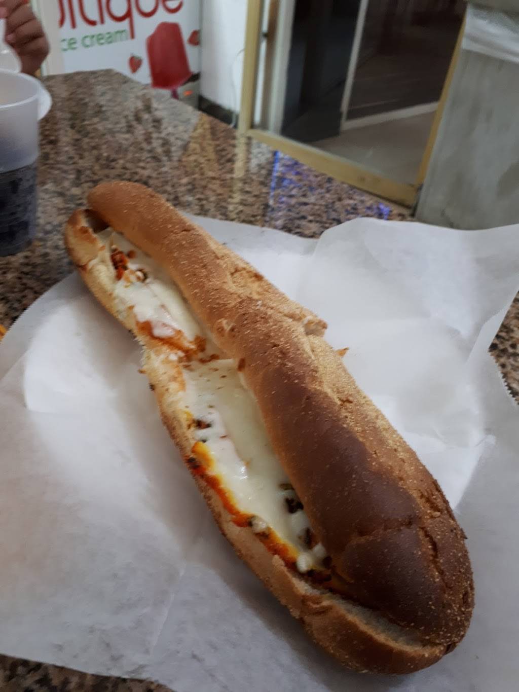 Pizza Bianco | meal delivery | 19201 Collins Ave, Sunny Isles Beach, FL 33160, USA | 3054229839 OR +1 305-422-9839