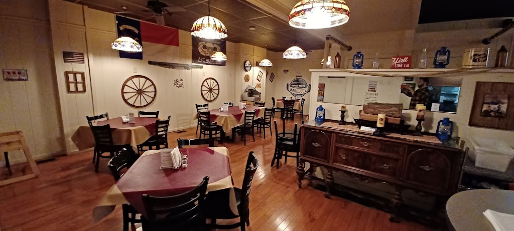 Angry Charlies Smokehouse & BBQ | restaurant | 341 Ellicott St, Batavia, NY 14020, USA | 5856644687 OR +1 585-664-4687