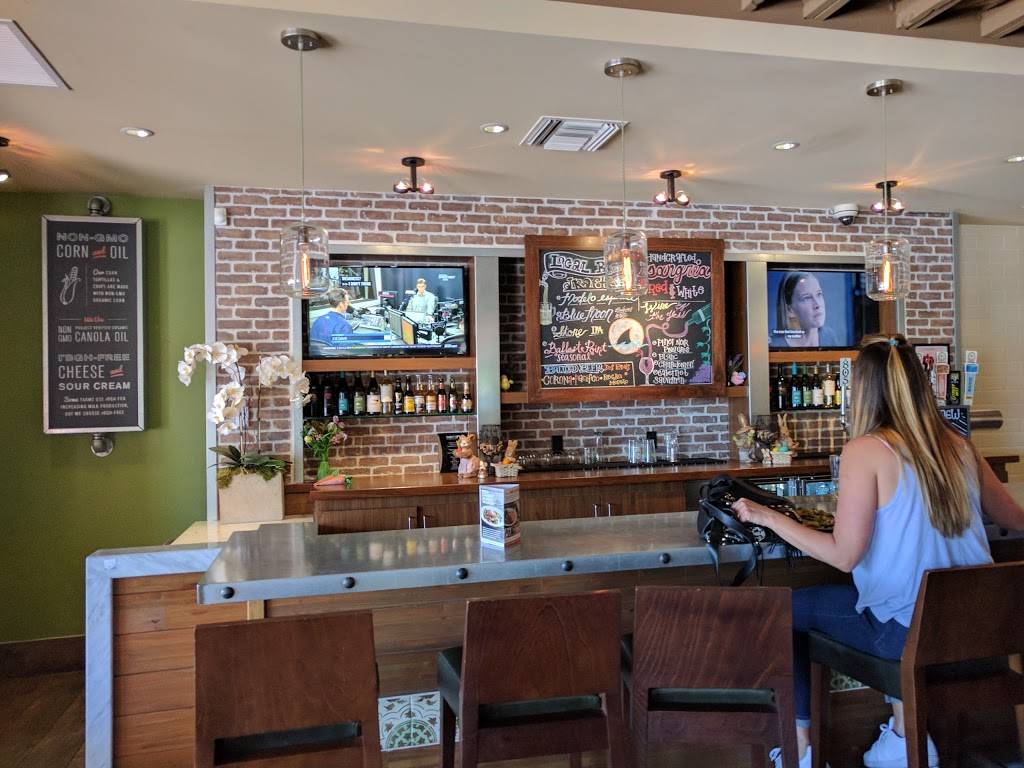 Sharkys Woodfired Mexican Grill | restaurant | 20419 Devonshire St, Chatsworth, CA 91311, USA | 8188868446 OR +1 818-886-8446