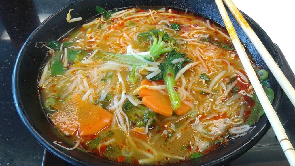 BMC PHO | restaurant | 1104 S Hacienda Blvd, Hacienda Heights, CA 91745, USA | 6263303765 OR +1 626-330-3765