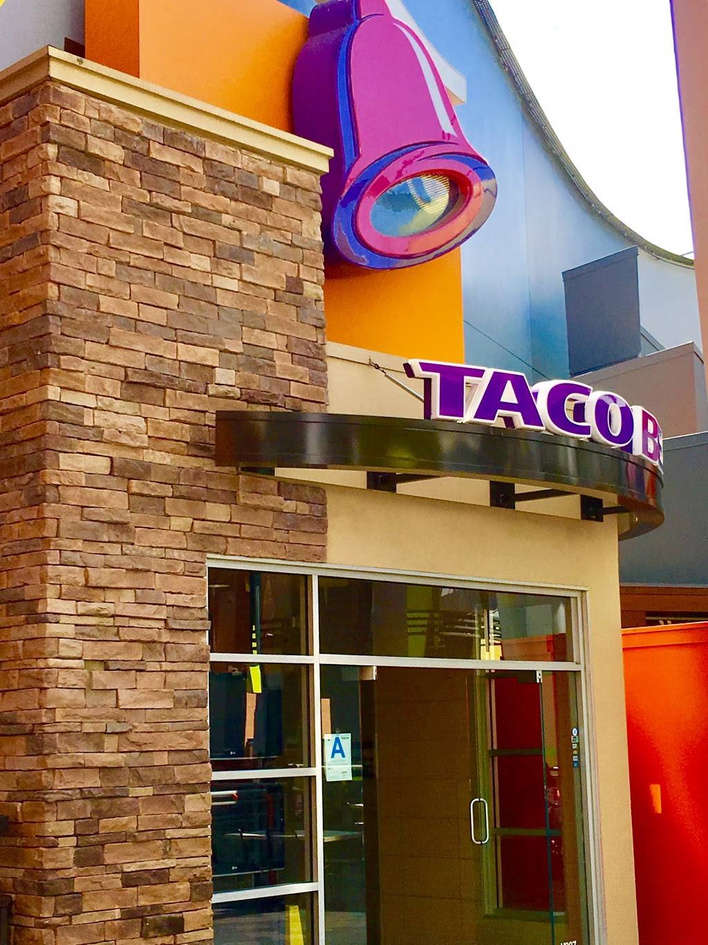 Taco Bell | restaurant | 100 Universal Studios Blvd, Universal City, CA 91608, USA | 8189858226 OR +1 818-985-8226