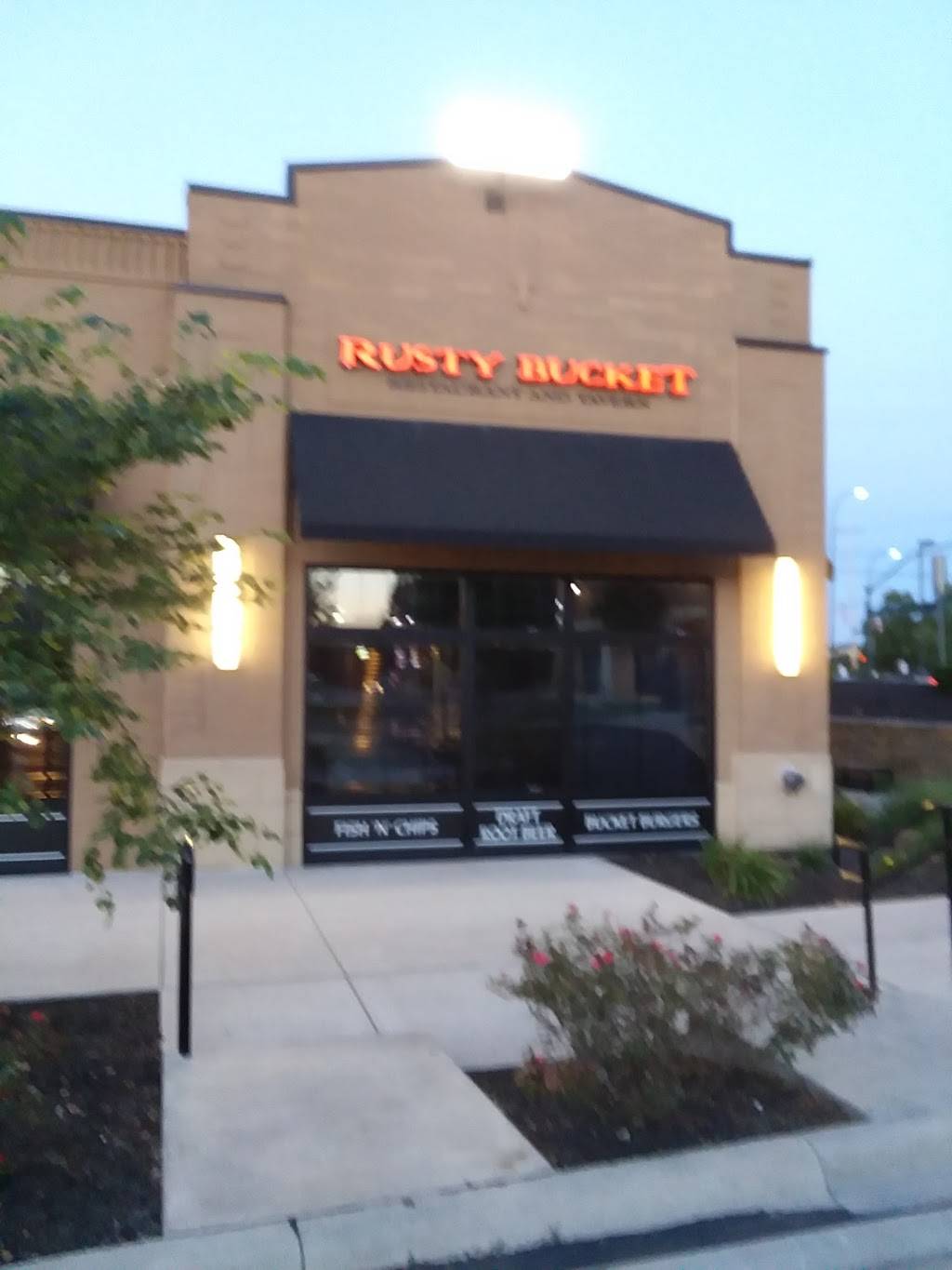 Rusty Bucket Restaurant and Tavern | restaurant | 73 N Hamilton Rd, Gahanna, OH 43230, USA | 6144754435 OR +1 614-475-4435