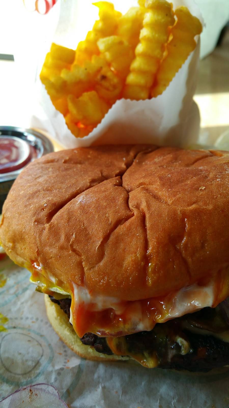 Bridge Street Burger Shack | restaurant | 51 E Bridge St NE, Rockford, MI 49341, USA | 6168843166 OR +1 616-884-3166