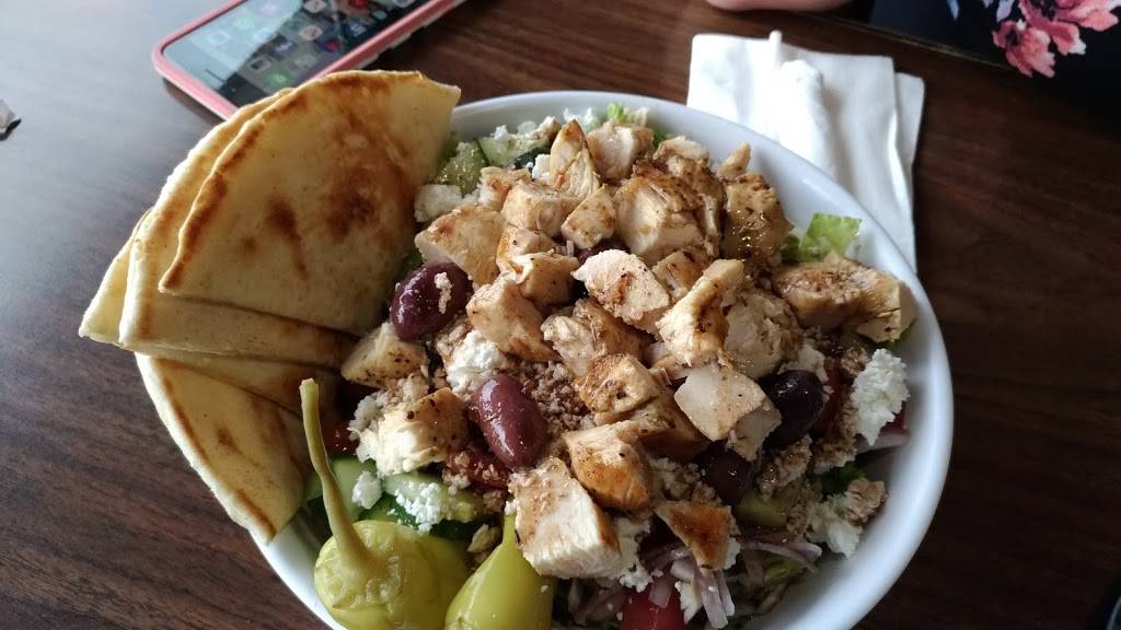 The Greek Grill | restaurant | 1930 Tecumseh Rd W, Windsor, ON N9B 3S5, Canada | 5192563388 OR +1 519-256-3388