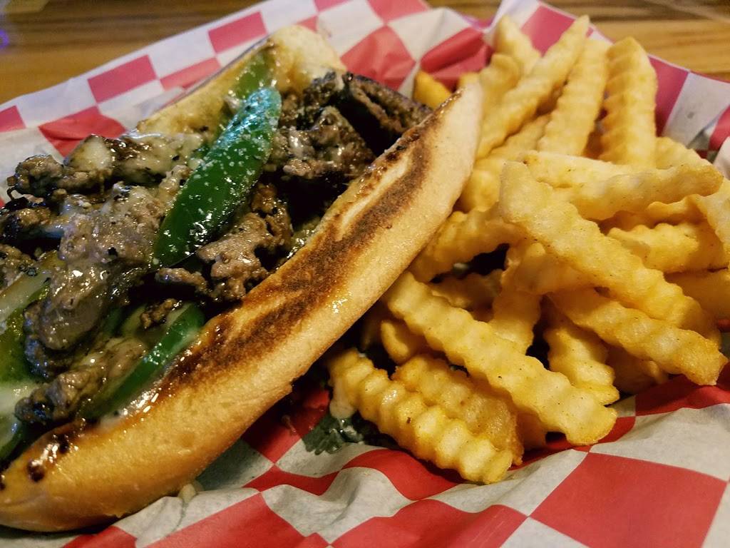 Bar On The Green | restaurant | 907 E Broad St, Cookeville, TN 38501, USA | 9318549994 OR +1 931-854-9994