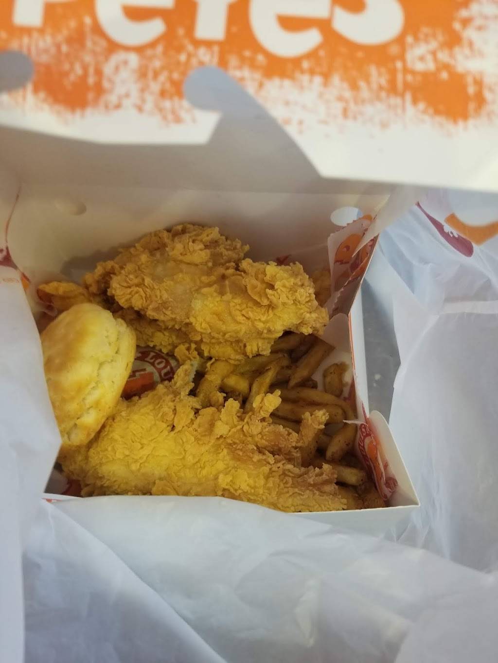 Popeyes Louisiana Kitchen | restaurant | 1200 SW Green Oaks Blvd, Arlington, TX 76017, USA | 8174670745 OR +1 817-467-0745