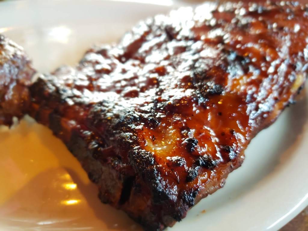 Logans Roadhouse | restaurant | 65 Wilderness Trail, Hamburg, PA 19526, USA | 6105622055 OR +1 610-562-2055