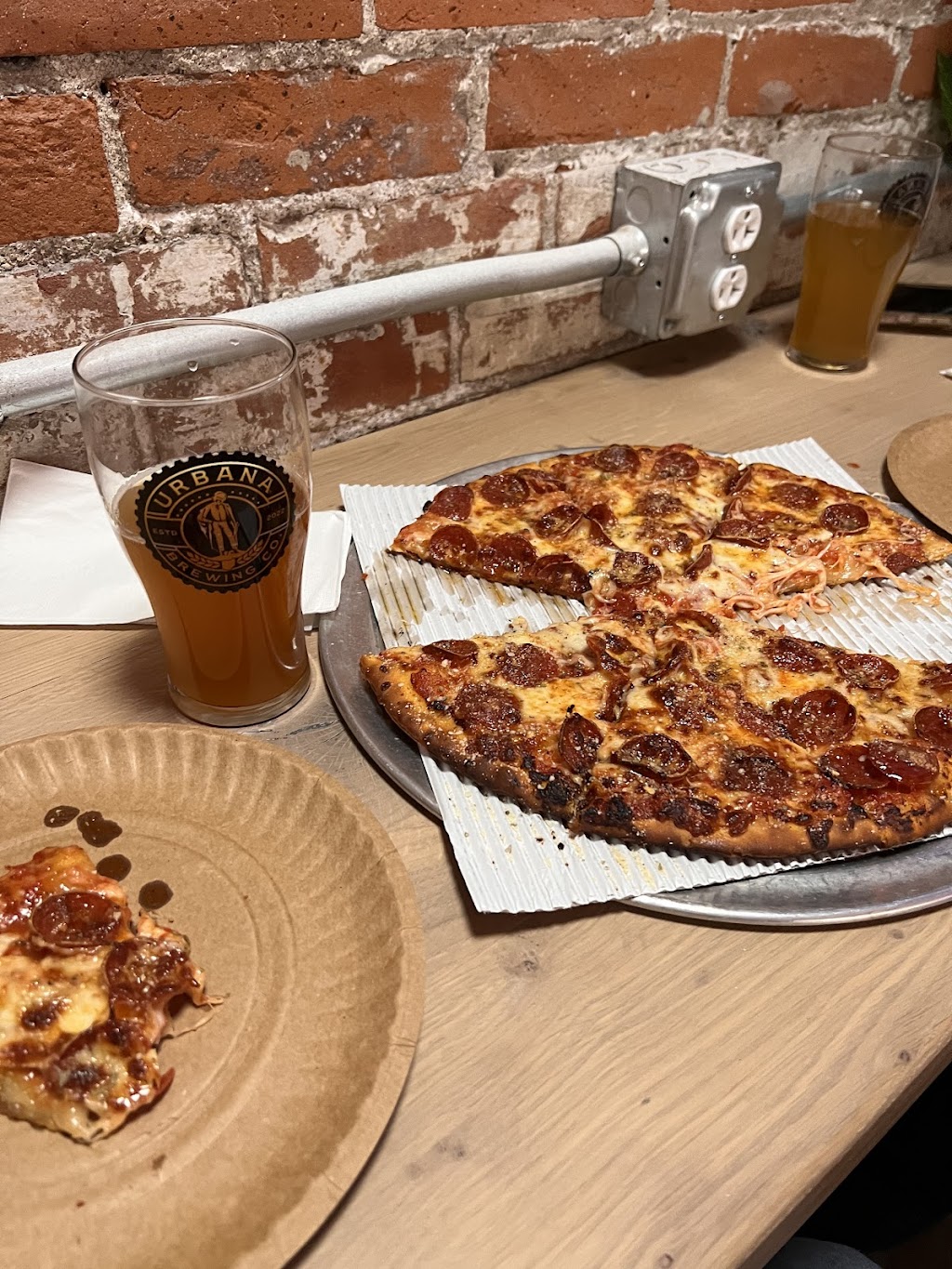 Urbana Brewing Co. | restaurant | 35 Monument Sq, Urbana, OH 43078, USA | 9375084340 OR +1 937-508-4340