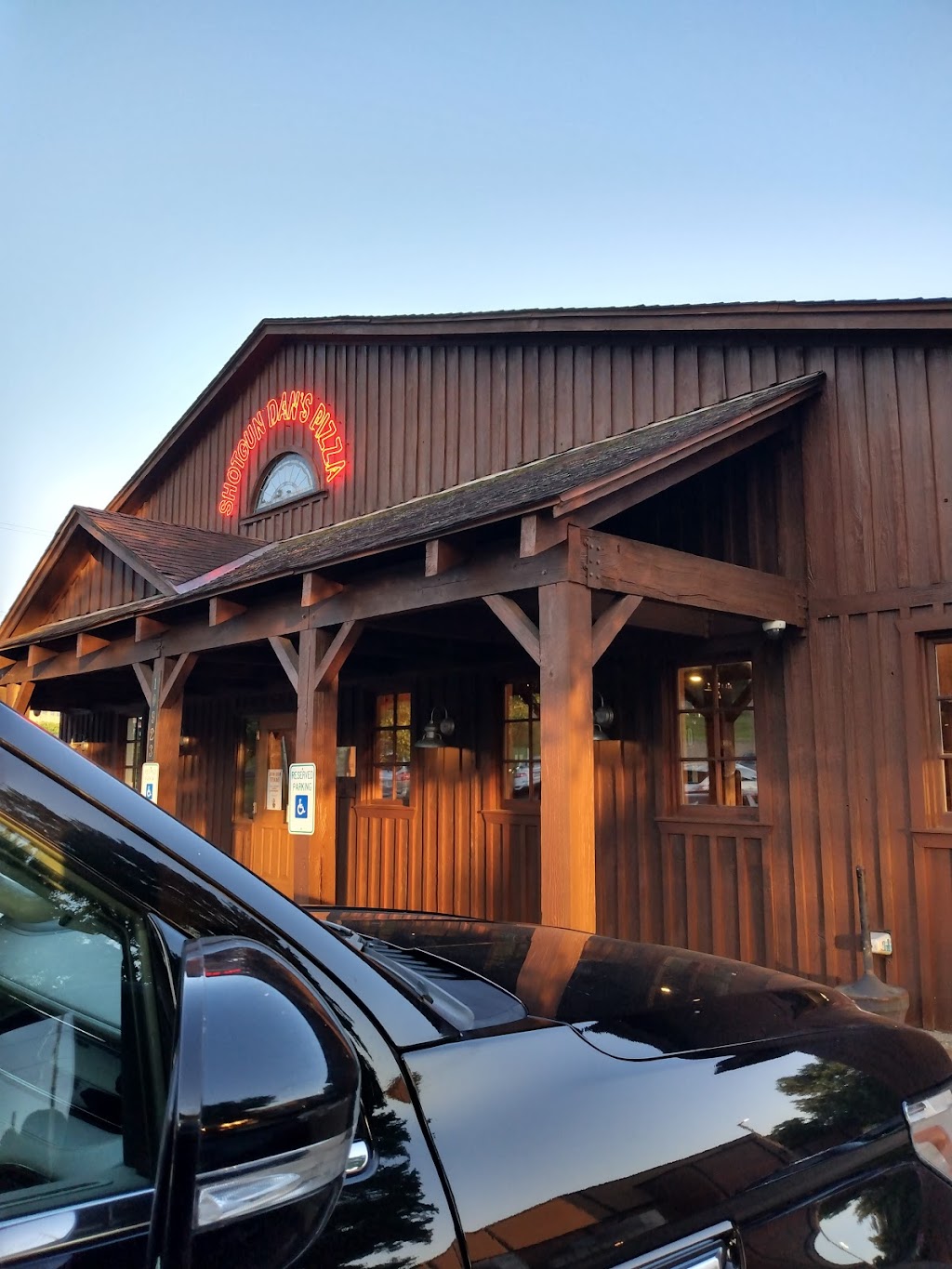 Shotgun Dans Pizza - Little Rock | restaurant | 10923 W Markham St, Little Rock, AR 72211, USA | 5012249519 OR +1 501-224-9519