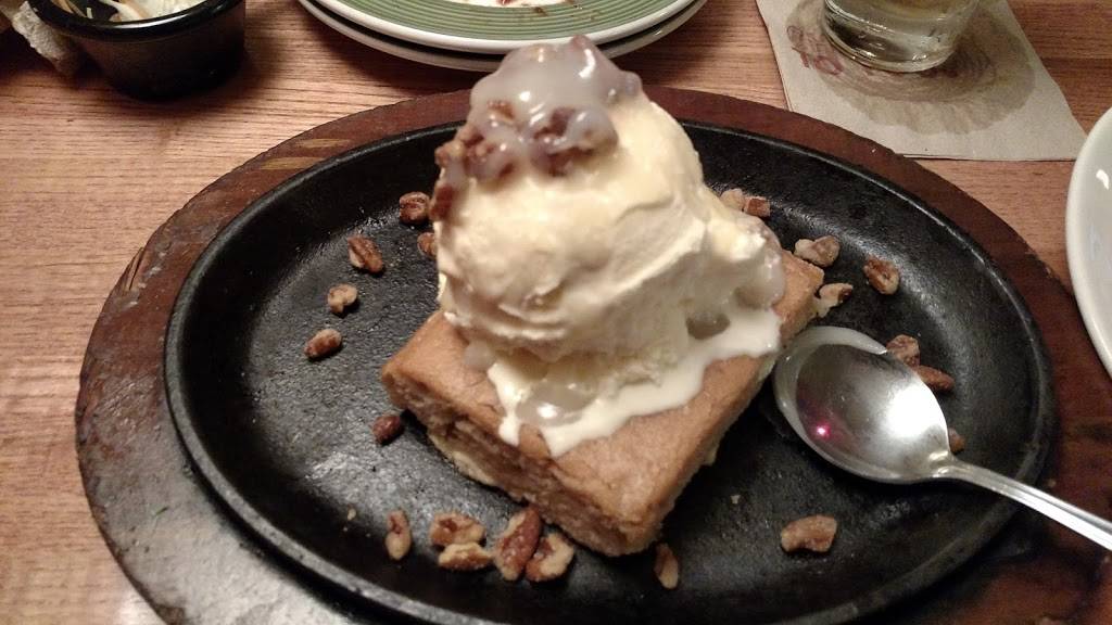 Applebees Grill + Bar | restaurant | 1590 Georgesville Square Dr, Columbus, OH 43228, USA | 6148514100 OR +1 614-851-4100