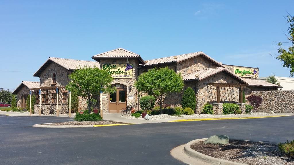 Olive Garden Italian Restaurant | meal takeaway | 4210 24th Ave, Fort Gratiot Twp, MI 48059, USA | 8103855694 OR +1 810-385-5694