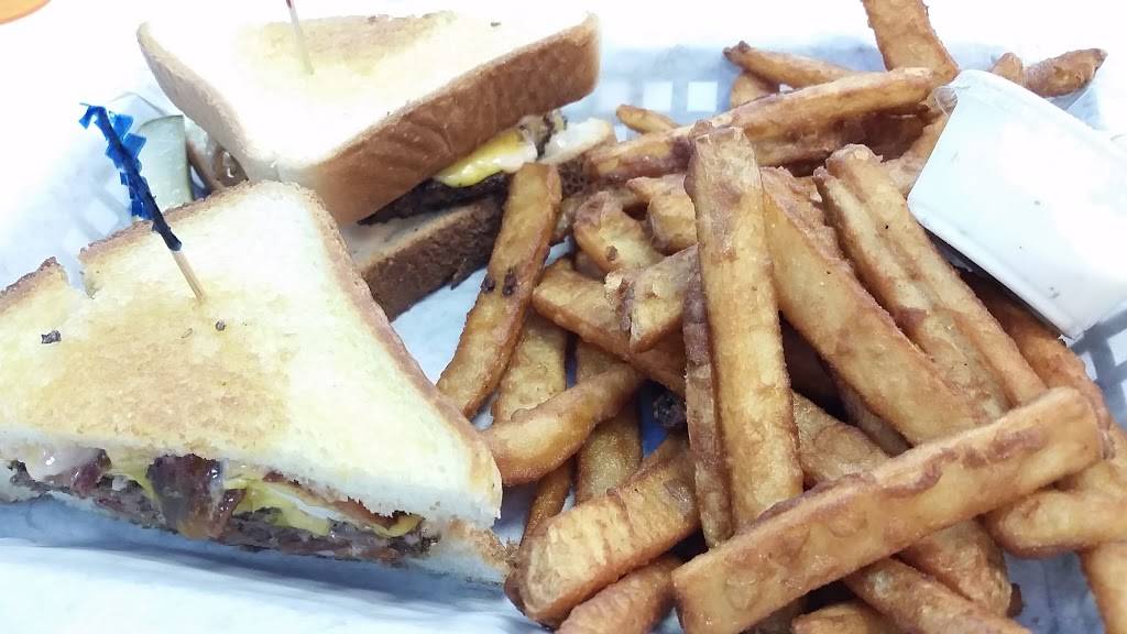 Moo Moos Burger Barn | restaurant | 10940A Trinity Pkwy # A, Stockton, CA 95219, USA | 2099579450 OR +1 209-957-9450