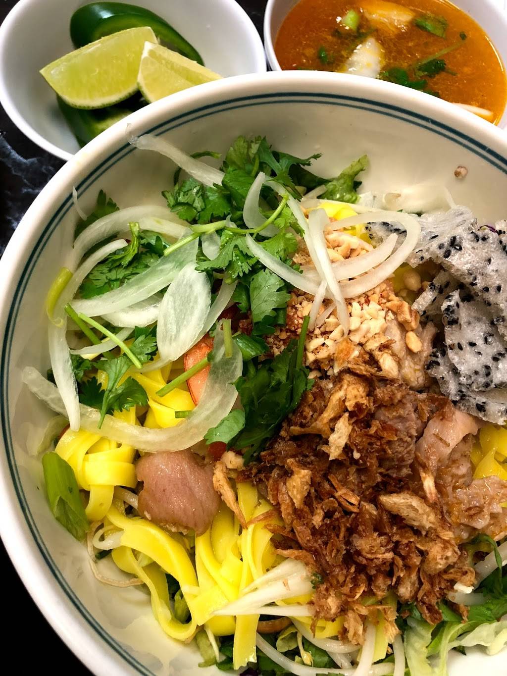 Mamas Pho & Sandwiches | meal takeaway | 8014 N Lower Sacramento Rd # E, Stockton, CA 95210, USA | 2094737154 OR +1 209-473-7154