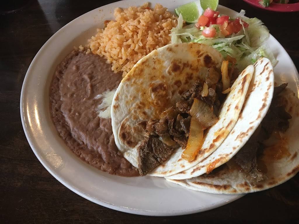 Camelias Mexican Grill | restaurant | 28990 Orchard Lake Rd, Farmington Hills, MI 48334, USA | 2487020558 OR +1 248-702-0558