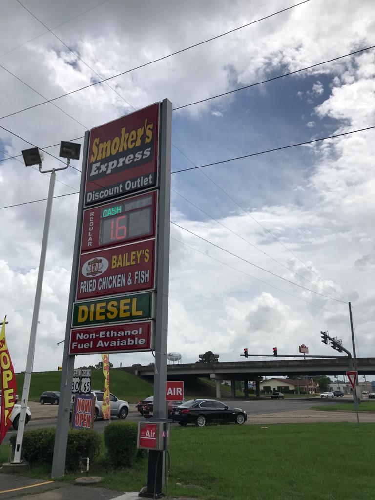 Smokers Express | meal takeaway | 3405 Desiard Street, Monroe, LA 71203, USA | 3188164181 OR +1 318-816-4181