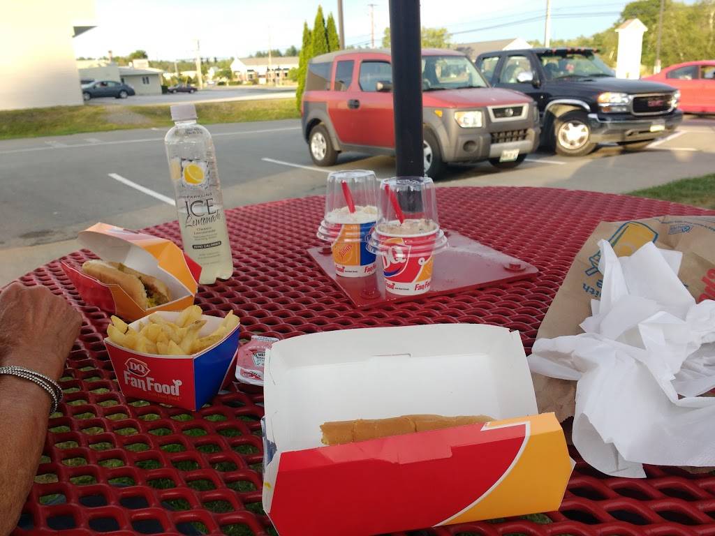 Dairy Queen Grill & Chill | restaurant | 613 Stillwater Ave, Old Town, ME 04468, USA | 2078279446 OR +1 207-827-9446