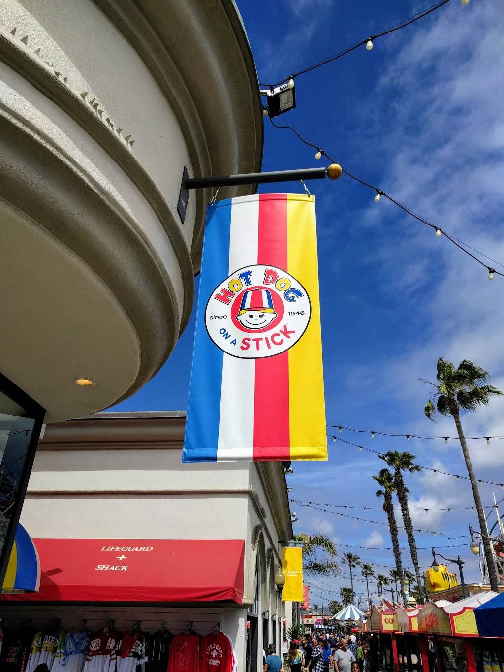 Hot Dog on a Stick | restaurant | 3146 Mission Blvd C, San Diego, CA 92109, USA | 8583815251 OR +1 858-381-5251