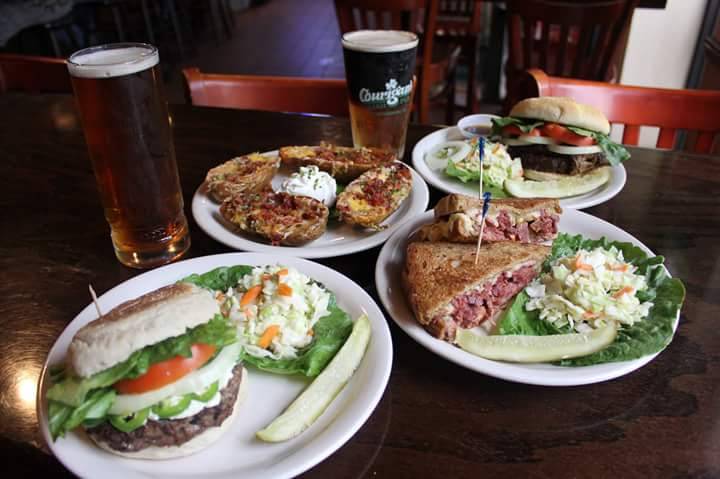 Courigans Irish Pub | restaurant | 1 Beach Dr SE ste 41, St. Petersburg, FL 33701, USA | 7275519019 OR +1 727-551-9019