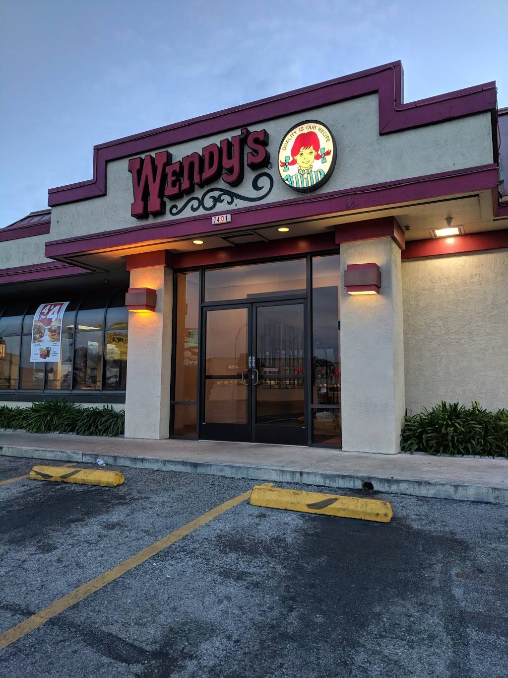 Wendys | restaurant | 7401 Mission St, Daly City, CA 94014, USA | 6507552755 OR +1 650-755-2755