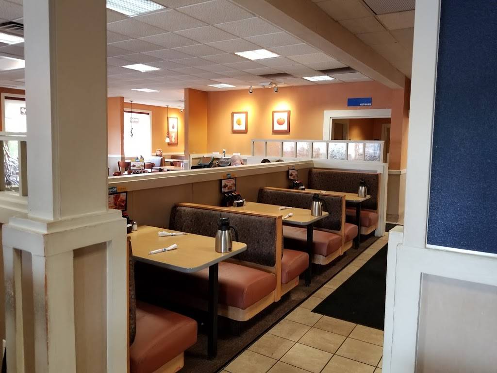 IHOP | bakery | 24140 Ford Rd, Dearborn Heights, MI 48127, USA | 3132740577 OR +1 313-274-0577