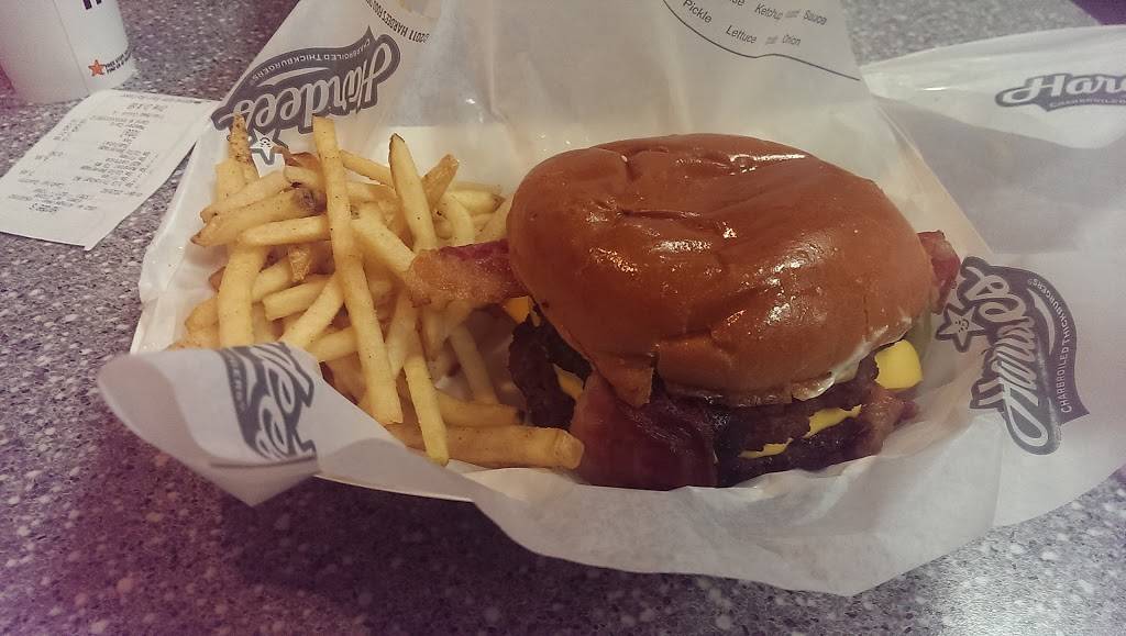 Hardees | restaurant | 262 W Kings Hwy, Eden, NC 27288, USA | 3366271268 OR +1 336-627-1268