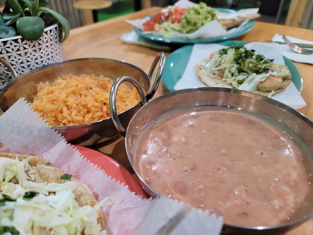 Boca Loca Taqueria Bucktown | restaurant | 2009 N Damen Ave, Chicago, IL 60647, USA | 7737998688 OR +1 773-799-8688