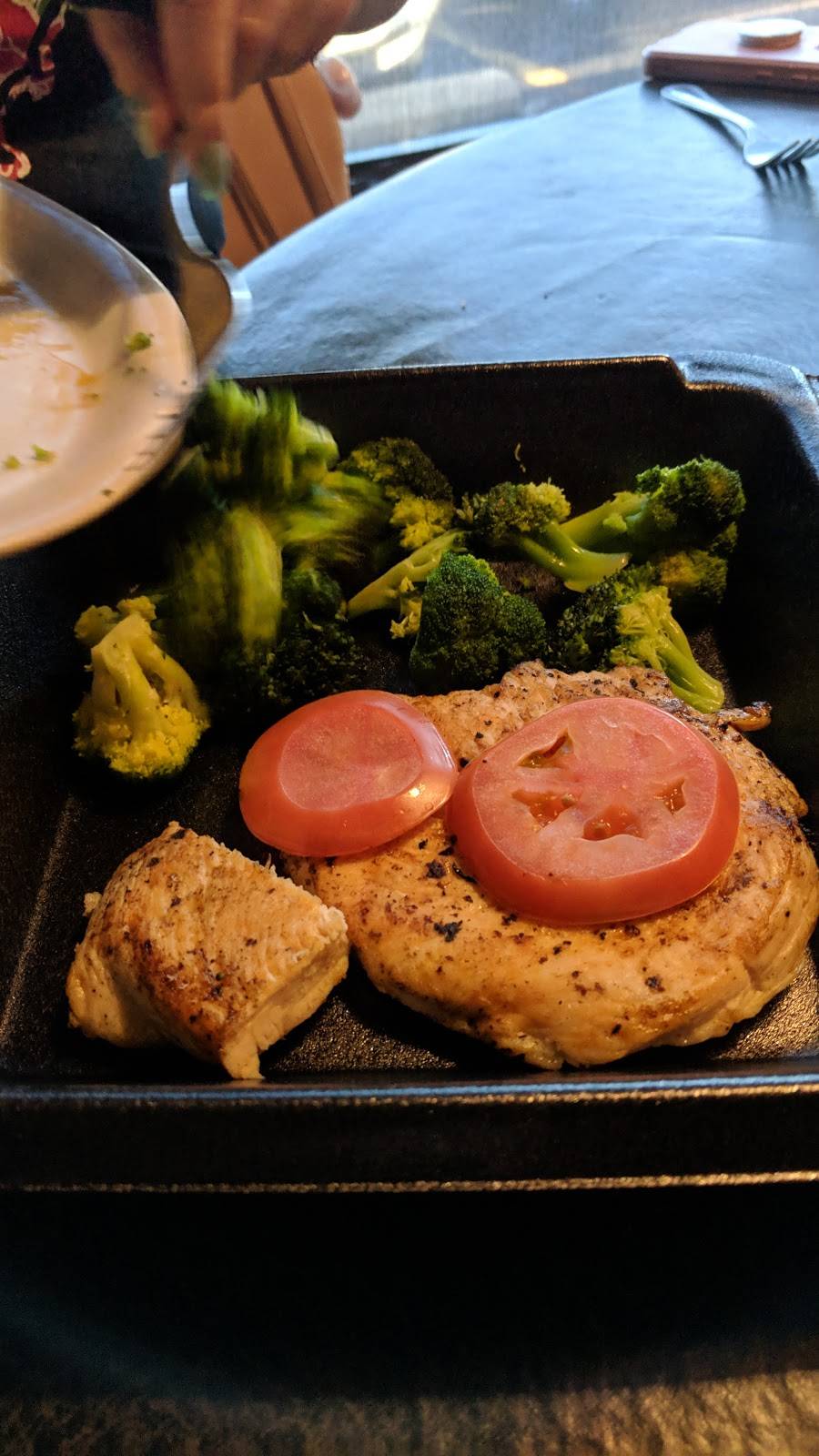 Ruby Tuesday | restaurant | 6061 Far Hills Ave, Centerville, OH 45459, USA | 9374329655 OR +1 937-432-9655