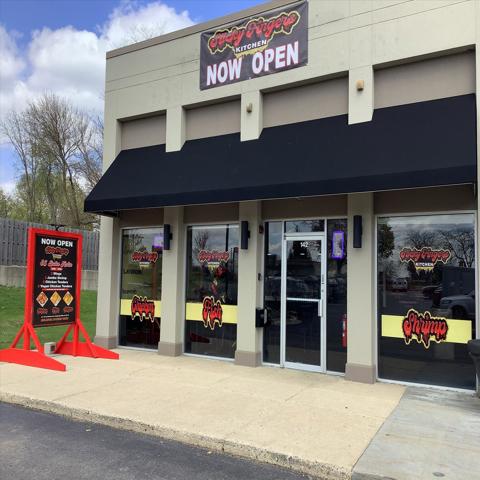 Sticky Fingers Kitchen | restaurant | 142 S Western Ave, Carpentersville, IL 60110, USA | 2247777859 OR +1 224-777-7859
