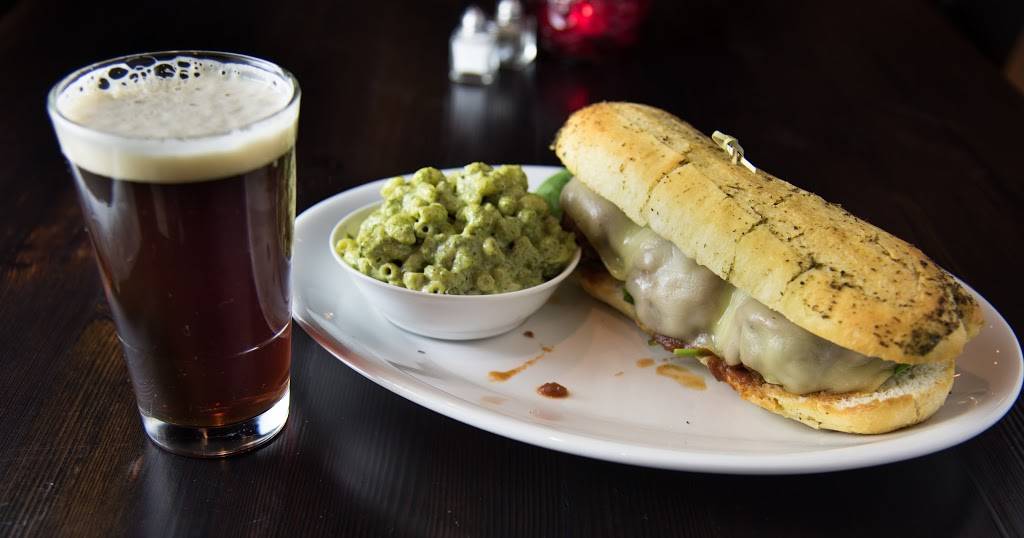 Vinnys Pizza Bar | restaurant | 130 N Canal St, Chicago, IL 60661, USA | 3129021544 OR +1 312-902-1544