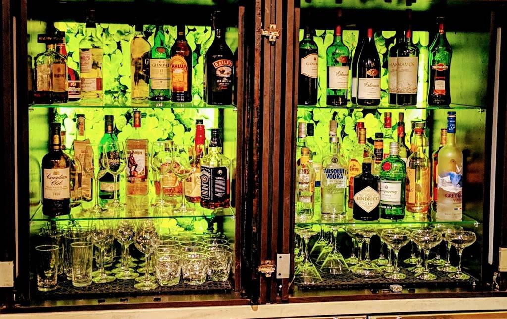 The Bistro – Eat. Drink. Connect.® | restaurant | 6280 Ridgewood Ct Dr, Jackson, MS 39211, USA | 6019569991 OR +1 601-956-9991