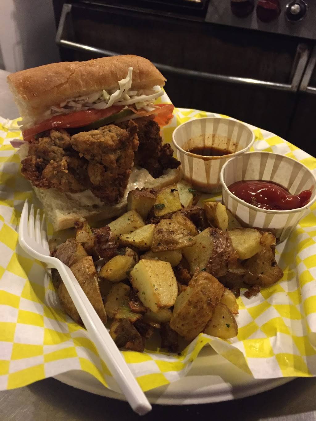 Cumberland Po Boy Co. | restaurant | 1111 Dickerson Pike, Nashville, TN 37207, USA | 6152022671 OR +1 615-202-2671