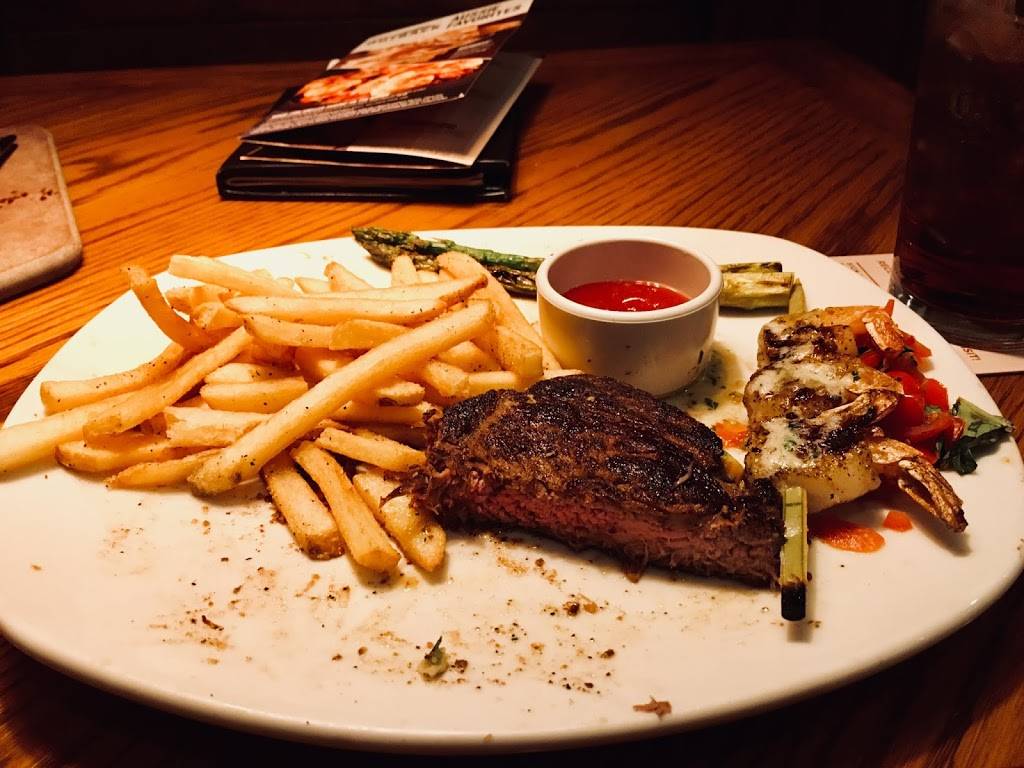 Outback Steakhouse | restaurant | 1954 W Ridge Rd, Rochester, NY 14626, USA | 5854530640 OR +1 585-453-0640