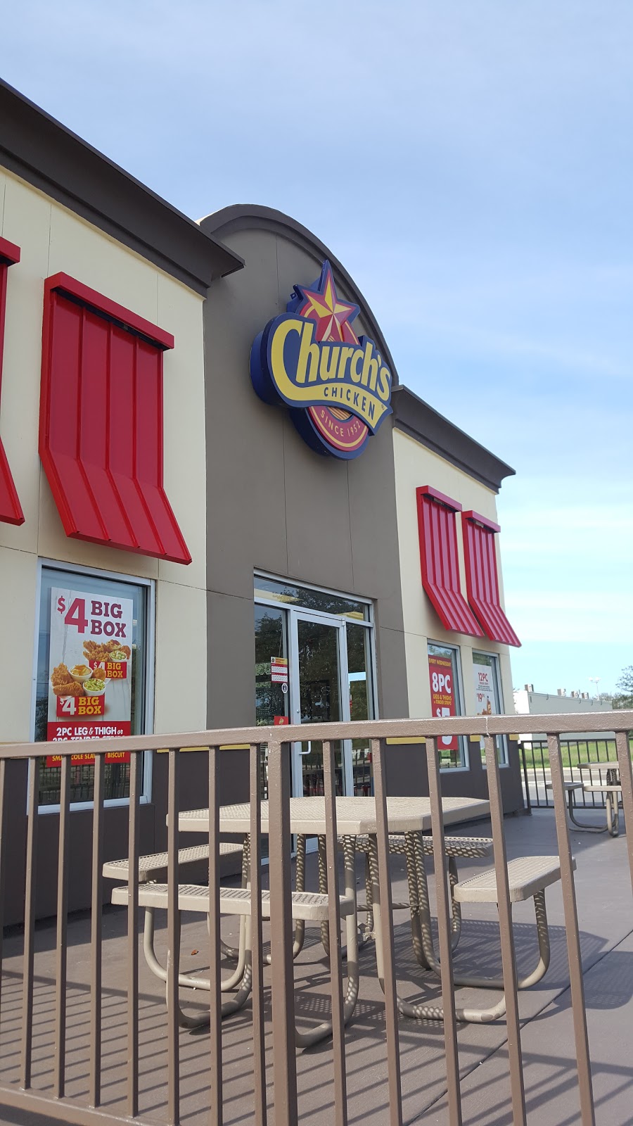 Churchs Chicken | restaurant | 611 Rancho Viejo Dr, Laredo, TX 78045, USA | 9567271495 OR +1 956-727-1495