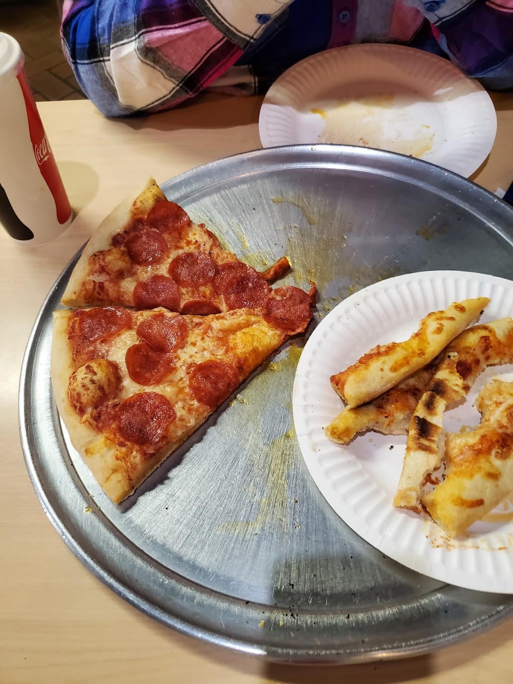 Pizzeria Colore | restaurant | 810 Vallejo St, Denver, CO 80204, USA | 3035342111 OR +1 303-534-2111