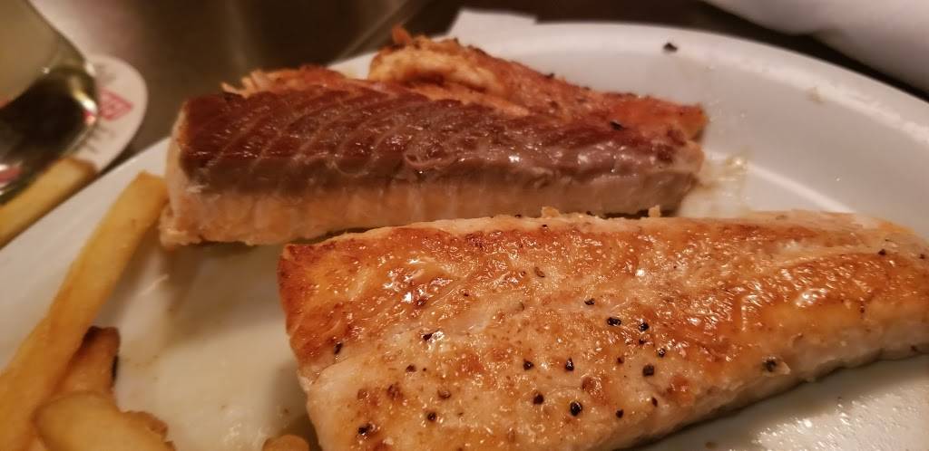 Ruby Tuesday | restaurant | 5320 S 76th St, Greendale, WI 53129, USA | 4144230530 OR +1 414-423-0530