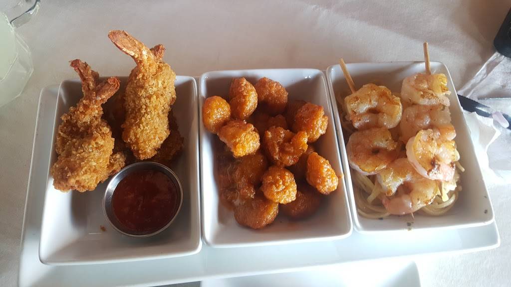 Ruby Tuesday | restaurant | 2304 N Wayne St, Angola, IN 46703, USA | 2606658791 OR +1 260-665-8791