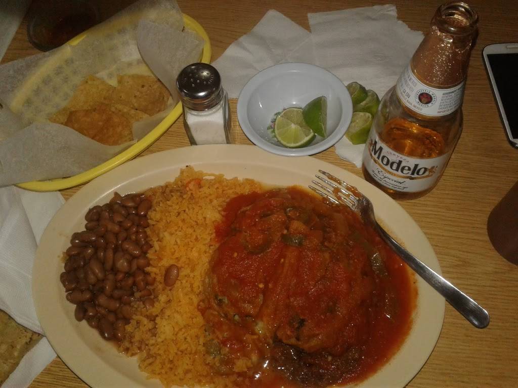 La Villa Restaurant | restaurant | 324 Collins St, Joliet, IL 60432, USA | 8157227486 OR +1 815-722-7486