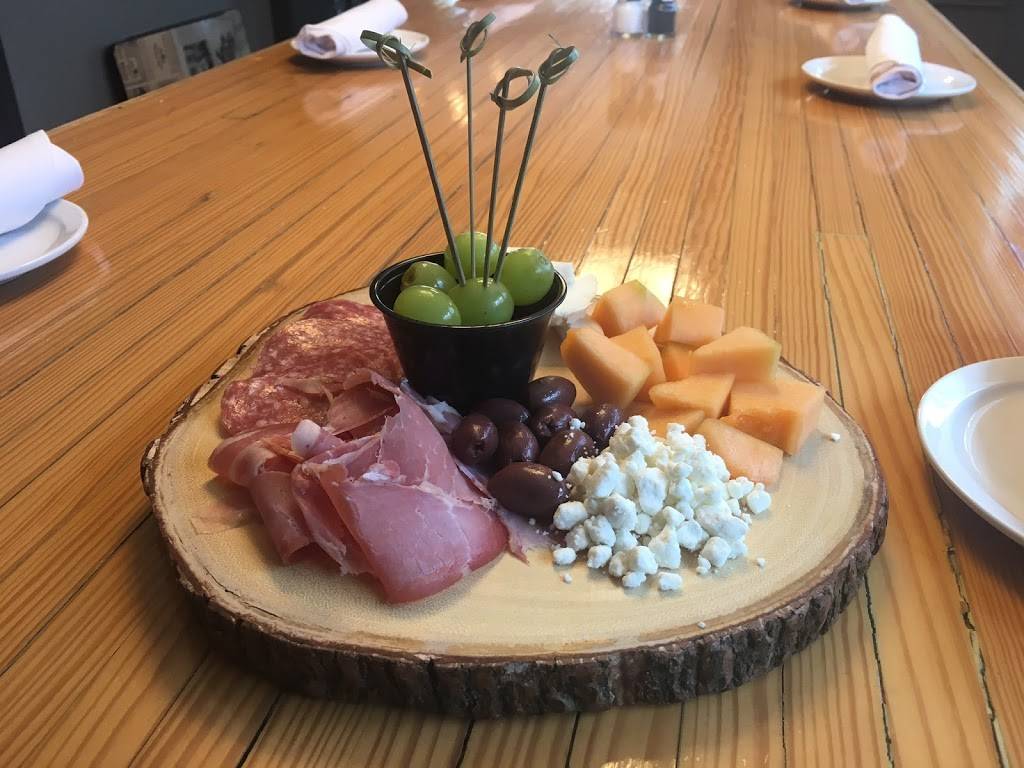 Roccos | restaurant | 811 Collingsworth St, Houston, TX 77009, USA | 7133802700 OR +1 713-380-2700