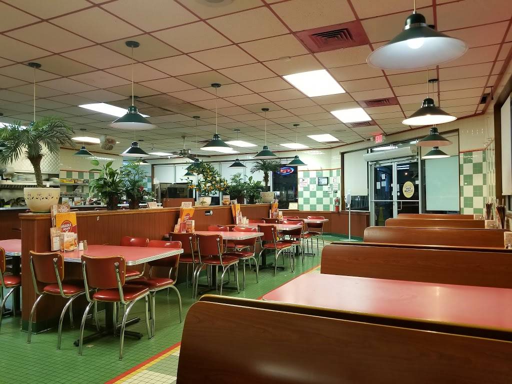 Huddle House | restaurant | 1904 W Evans St, Florence, SC 29501, USA | 8436678898 OR +1 843-667-8898