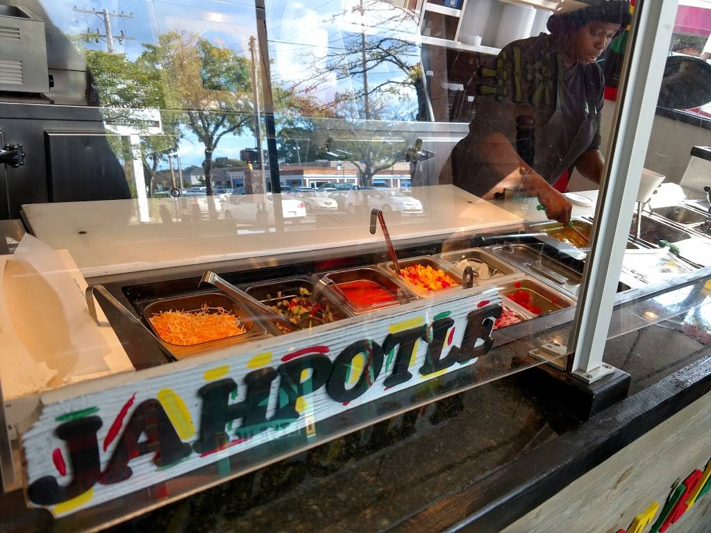 Irie Jamaican Kitchen | restaurant | 621 E 185th St, Euclid, OH 44119, USA | 2163506112 OR +1 216-350-6112