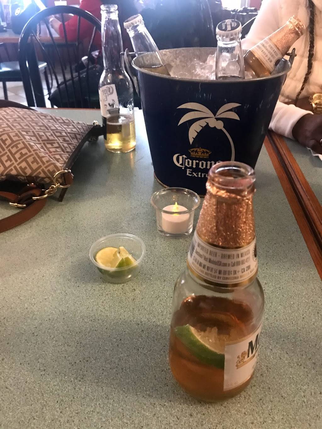 Jetset Restaurant | restaurant | 118 S 9th St, Reading, PA 19602, USA | 6103961010 OR +1 610-396-1010