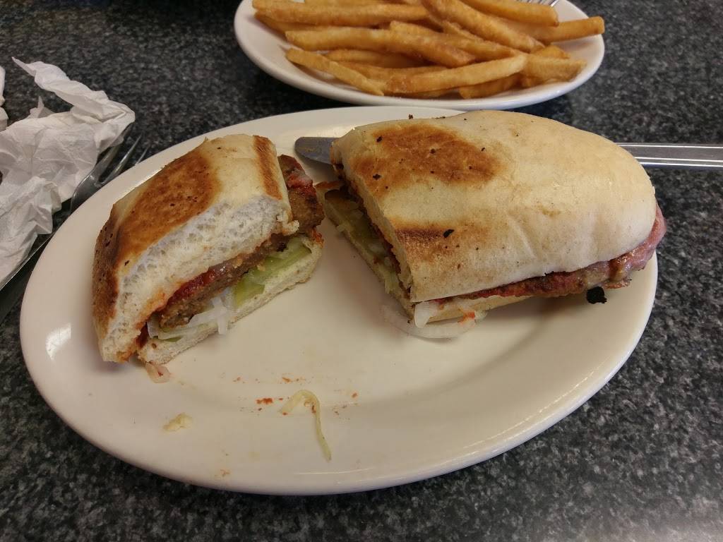 Mikes Chili & Gyros | restaurant | 2045 S Erie Blvd, Hamilton, OH 45011, USA | 5137376666 OR +1 513-737-6666