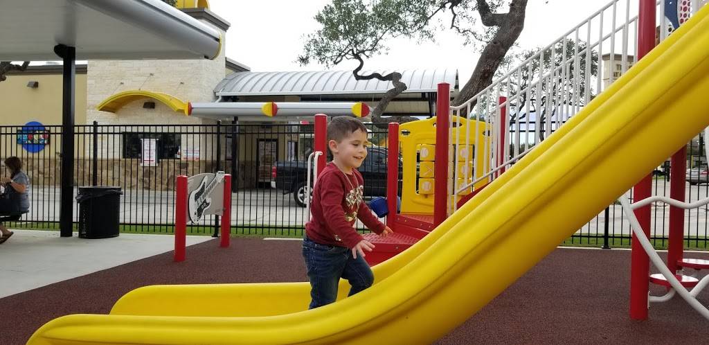 Sonic Drive-In | restaurant | 26116 Overlook Pkwy Bldg #1, San Antonio, TX 78260, USA | 8307147404 OR +1 830-714-7404