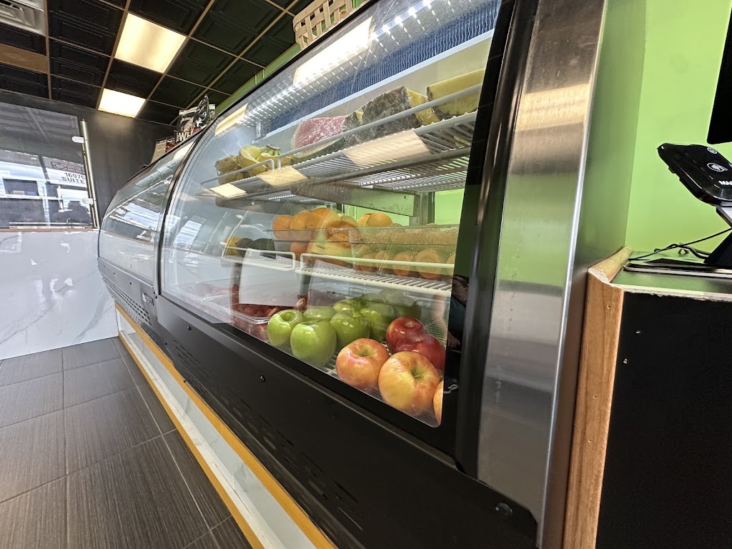 Fresh Flavors | restaurant | 16970 E Thirteen Mile Rd Suite A, Roseville, MI 48066, USA | 5862522065 OR +1 586-252-2065