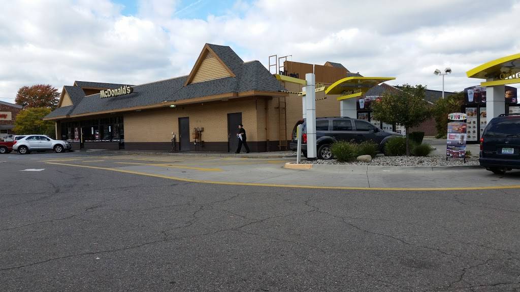 McDonalds | cafe | 1675 S Wayne Rd, Westland, MI 48186, USA | 7347284660 OR +1 734-728-4660