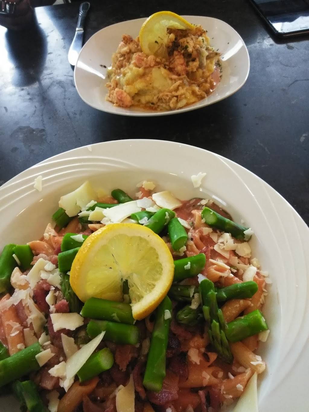 Guliets Bistro | restaurant | 3649 Canfield Rd, Canfield, OH 44406, USA | 3303308757 OR +1 330-330-8757