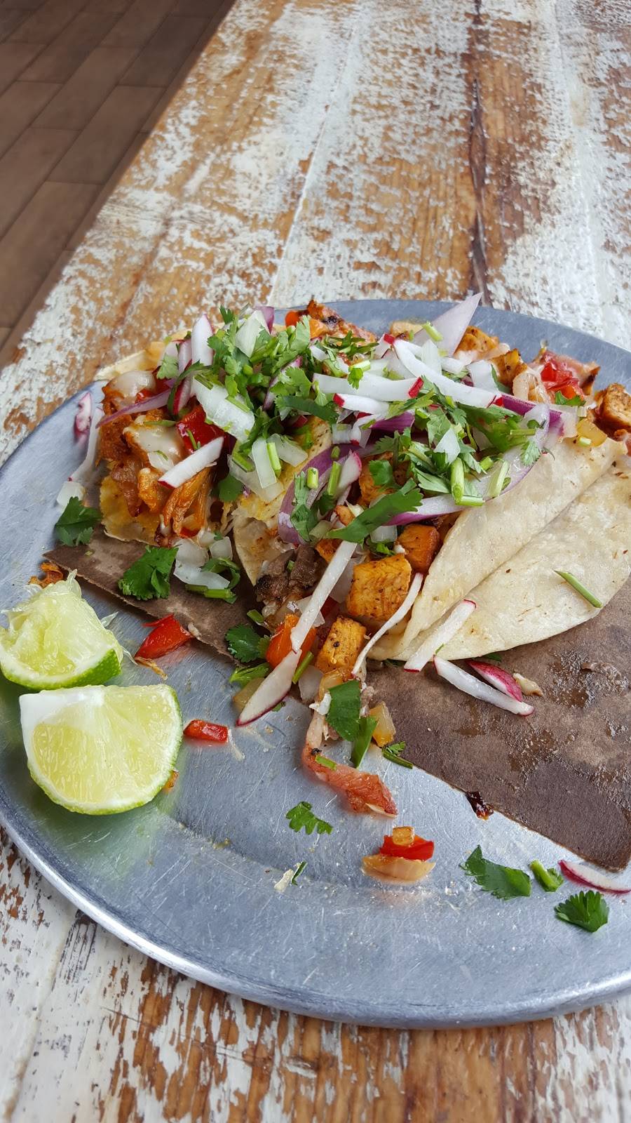 Ixtapalapa Taqueria | restaurant | 411 MD-355, Gaithersburg, MD 20877, USA | 2407020217 OR +1 240-702-0217